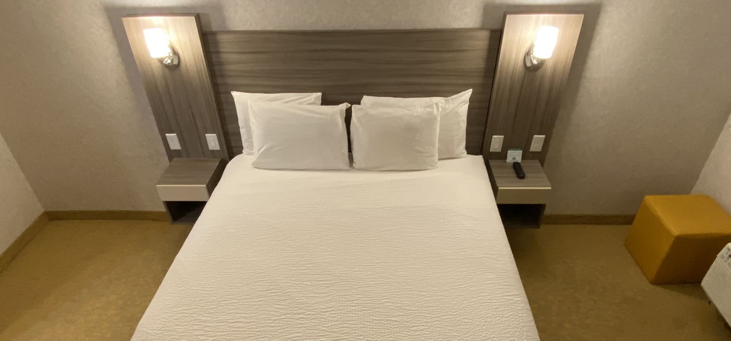 RELAX AND UNWIND IN OUR COMFORTABLE GUEST ROOMS